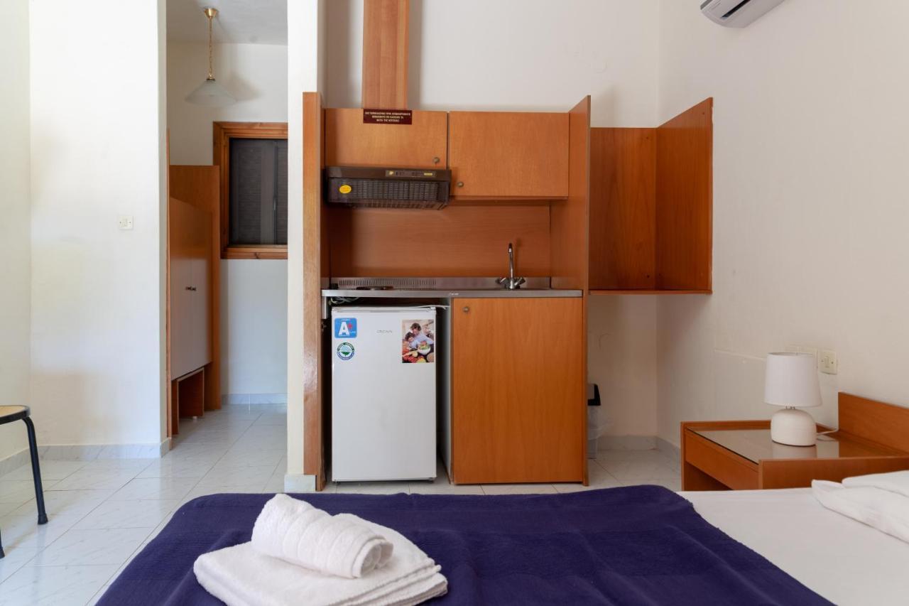Athina Apartments Palaiopoli  Exteriér fotografie
